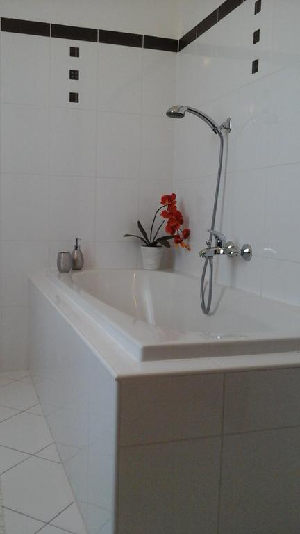 Villa Cecile Sopron Extérieur photo